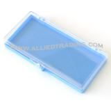 Sky blue color. Clam shell eyelash case, hard plastic case, lash case