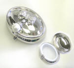 GM316 CRYSTAL AND FAUX PEARL DANGLING PILL BOX