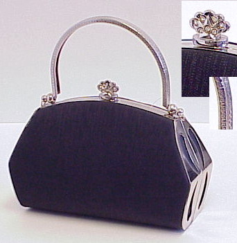 شنط وبورتفيهات  جامدين اخر حاجة للسهرات والمناسبات  من ( أحلي نوجه )