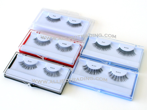 Eyelash casesold in bulk. Wholesale eyelashes cases, Sold in pack or carton box quantities. Available in black, red, blue, crstal clear color. Eyelash case with hang tab.
