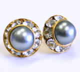 AR141 faux pearl stud earrings, 11mm, gold finished