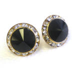 AR279 Stud Earrings With Crystal Channel