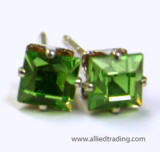 peridot color square stud earrings, 4mm square