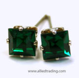 ar55 emerald square studs