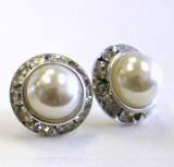 item # arp91 off white veige pearl earrings, 15mm in diameter